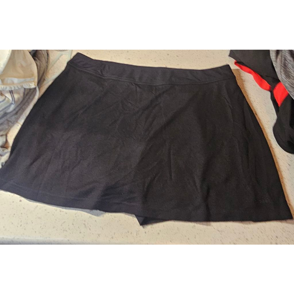 3 Piece Bundle Nike Windbreaker, Nike Dri Fit Shorts and Reebok Skort Bundle XL - Picture 8 of 11